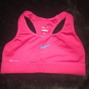 Nike Pro Sports Bra